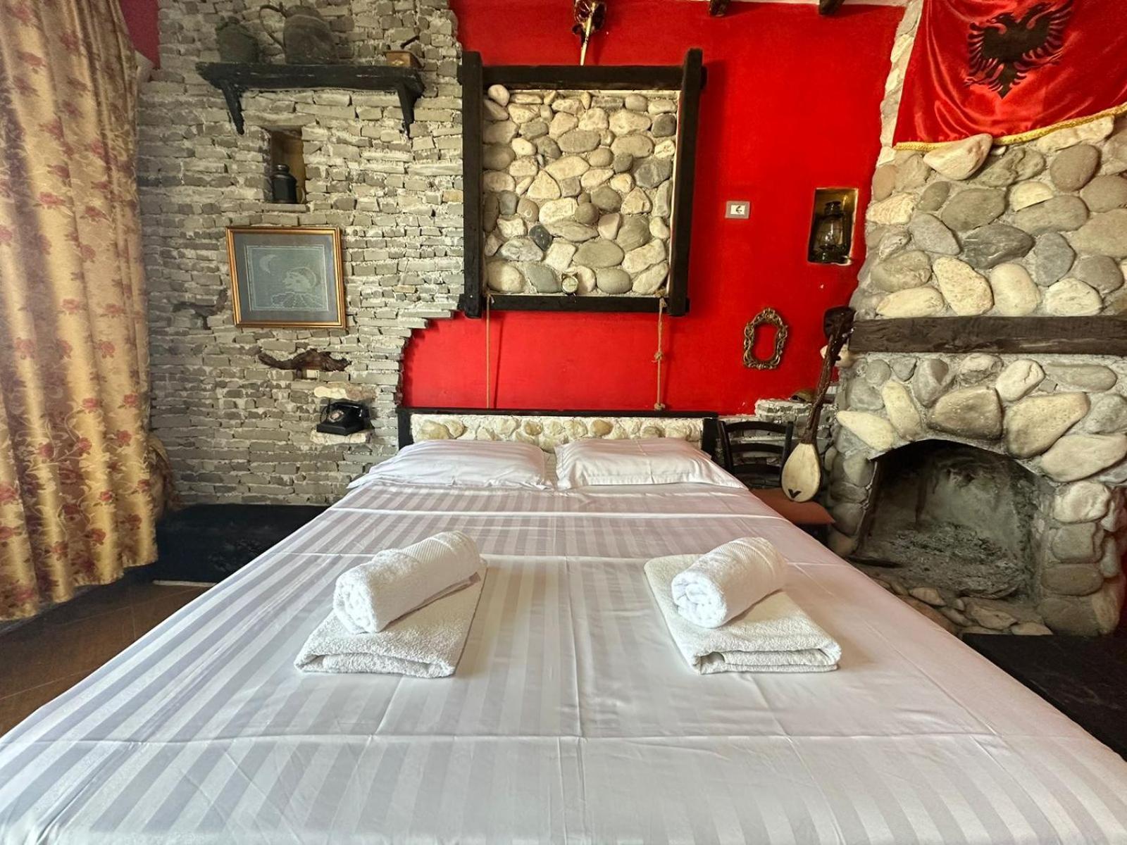 Hotel Vila "Oda E Miqve" Vlorë Eksteriør billede