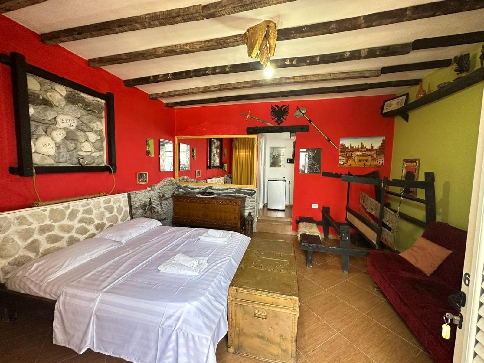 Hotel Vila "Oda E Miqve" Vlorë Eksteriør billede
