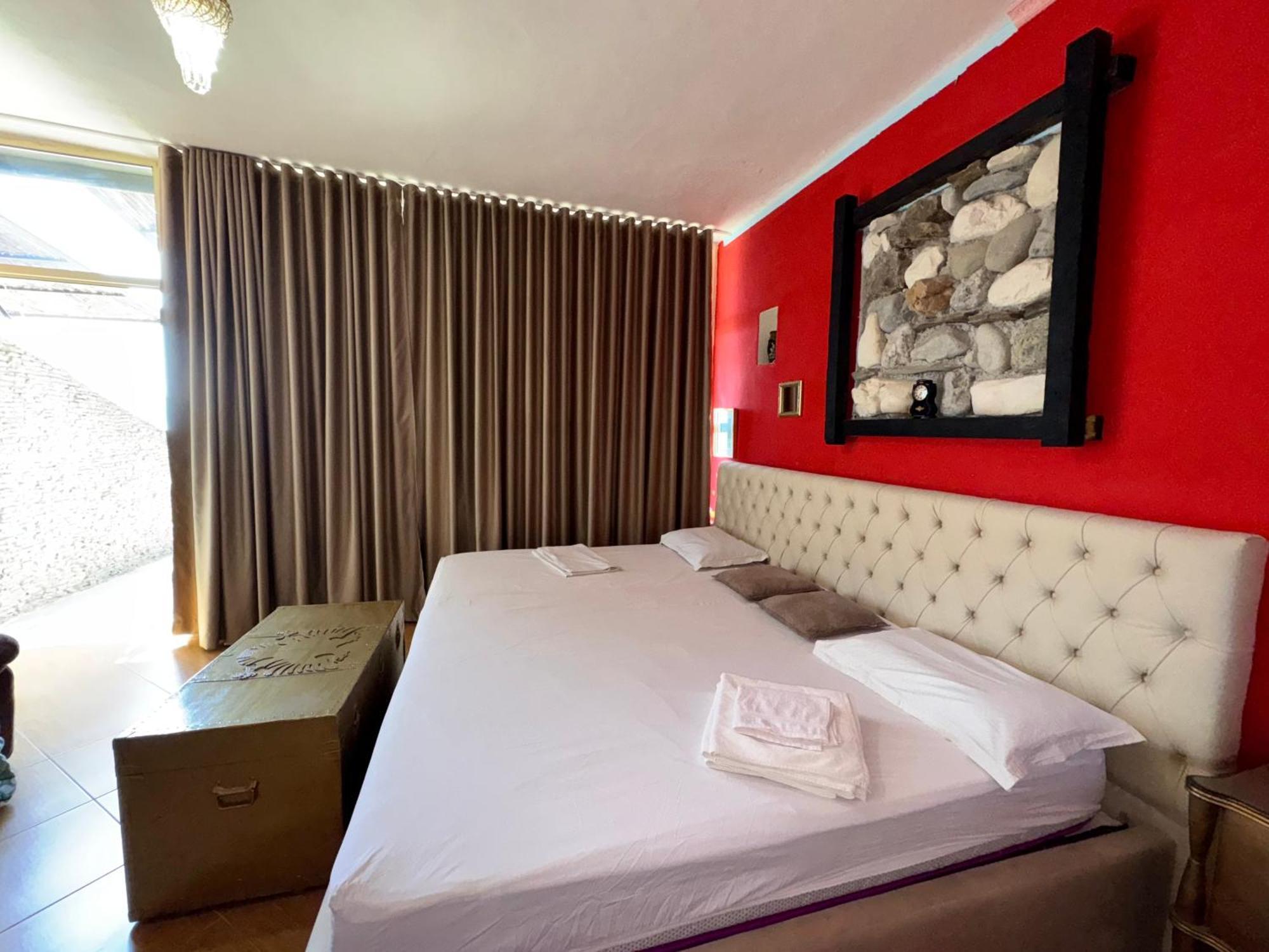 Hotel Vila "Oda E Miqve" Vlorë Eksteriør billede