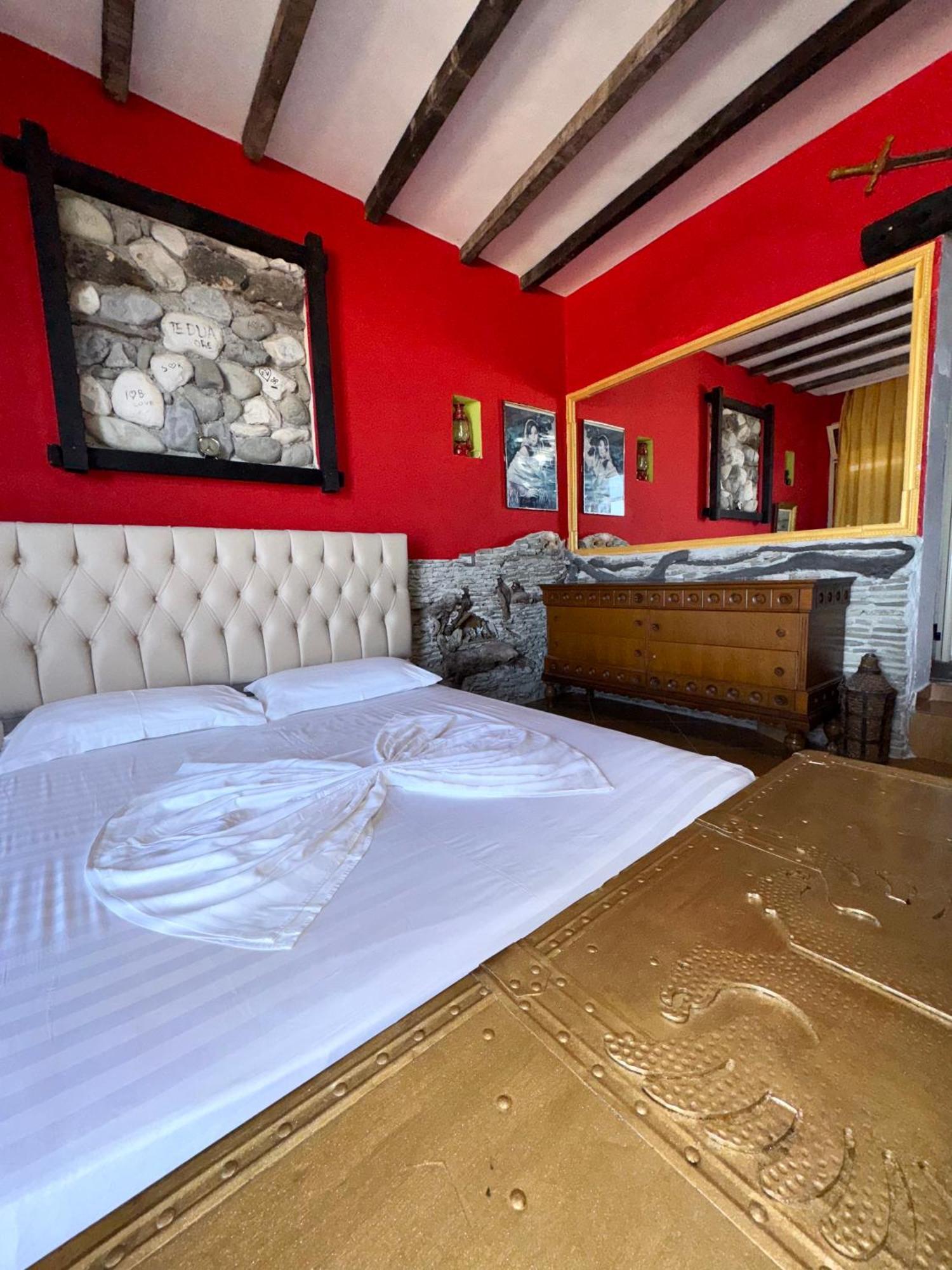 Hotel Vila "Oda E Miqve" Vlorë Eksteriør billede