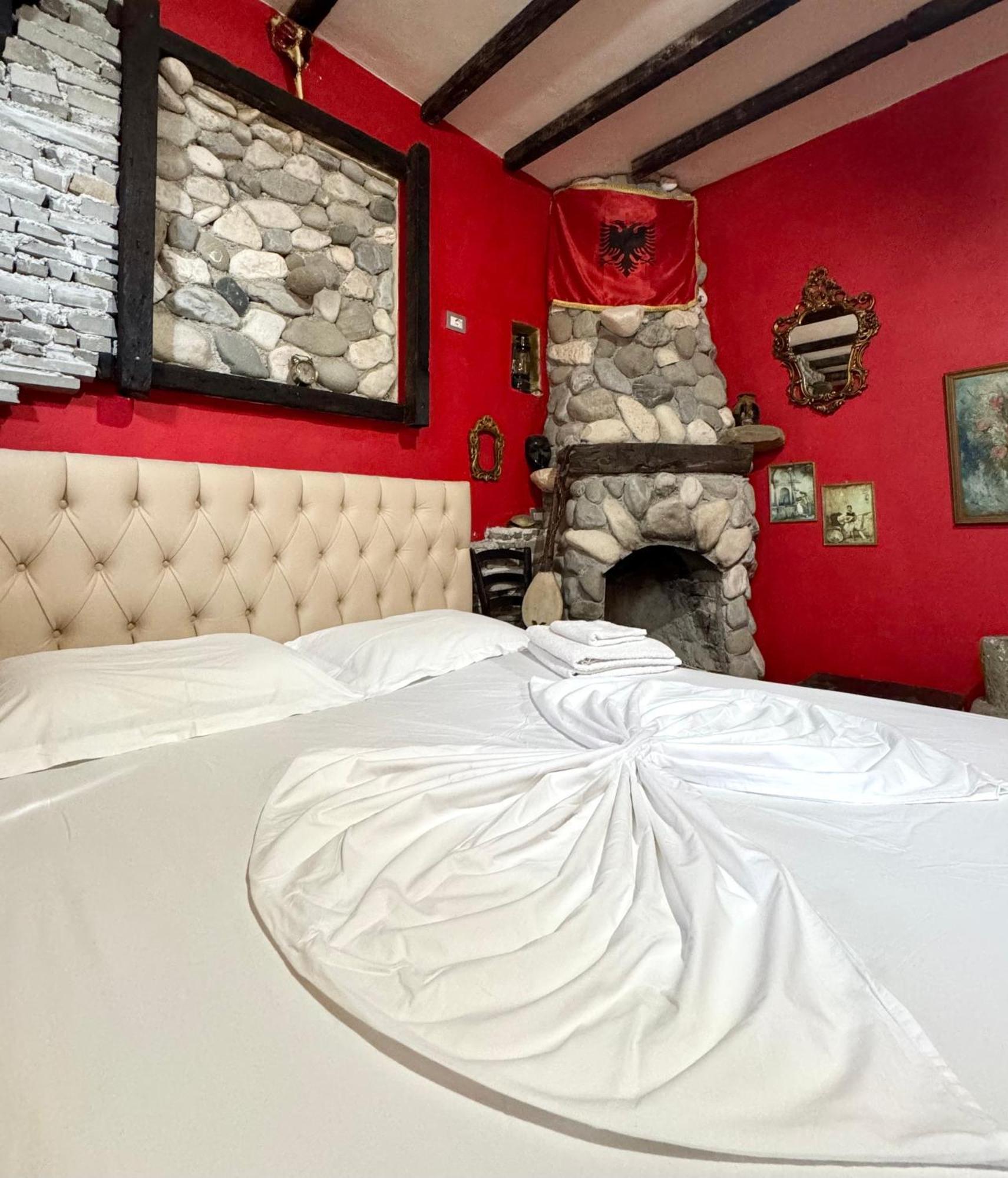 Hotel Vila "Oda E Miqve" Vlorë Eksteriør billede