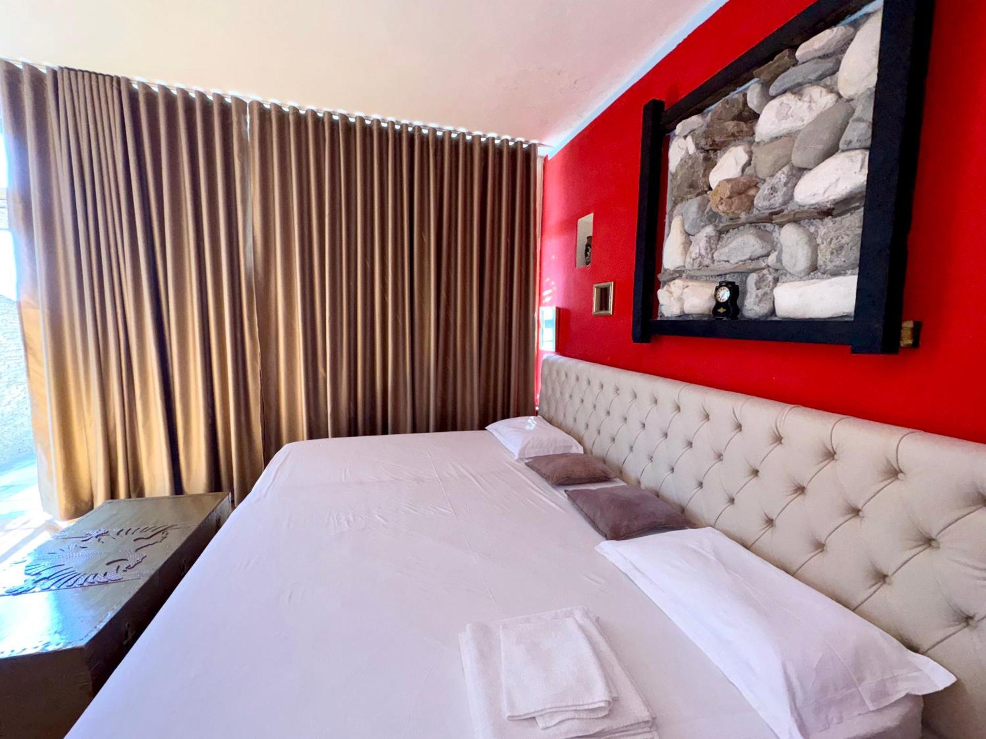 Hotel Vila "Oda E Miqve" Vlorë Eksteriør billede