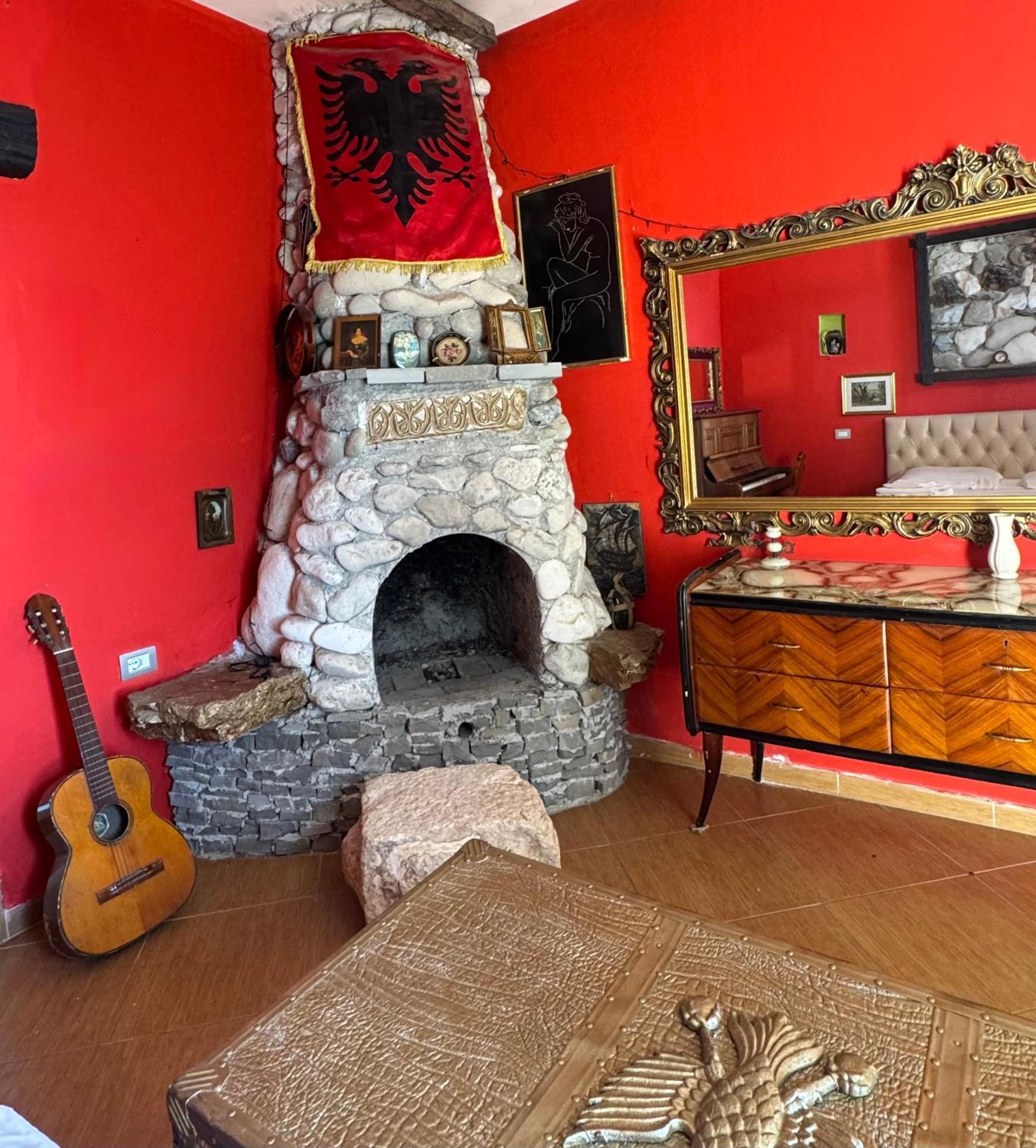 Hotel Vila "Oda E Miqve" Vlorë Eksteriør billede