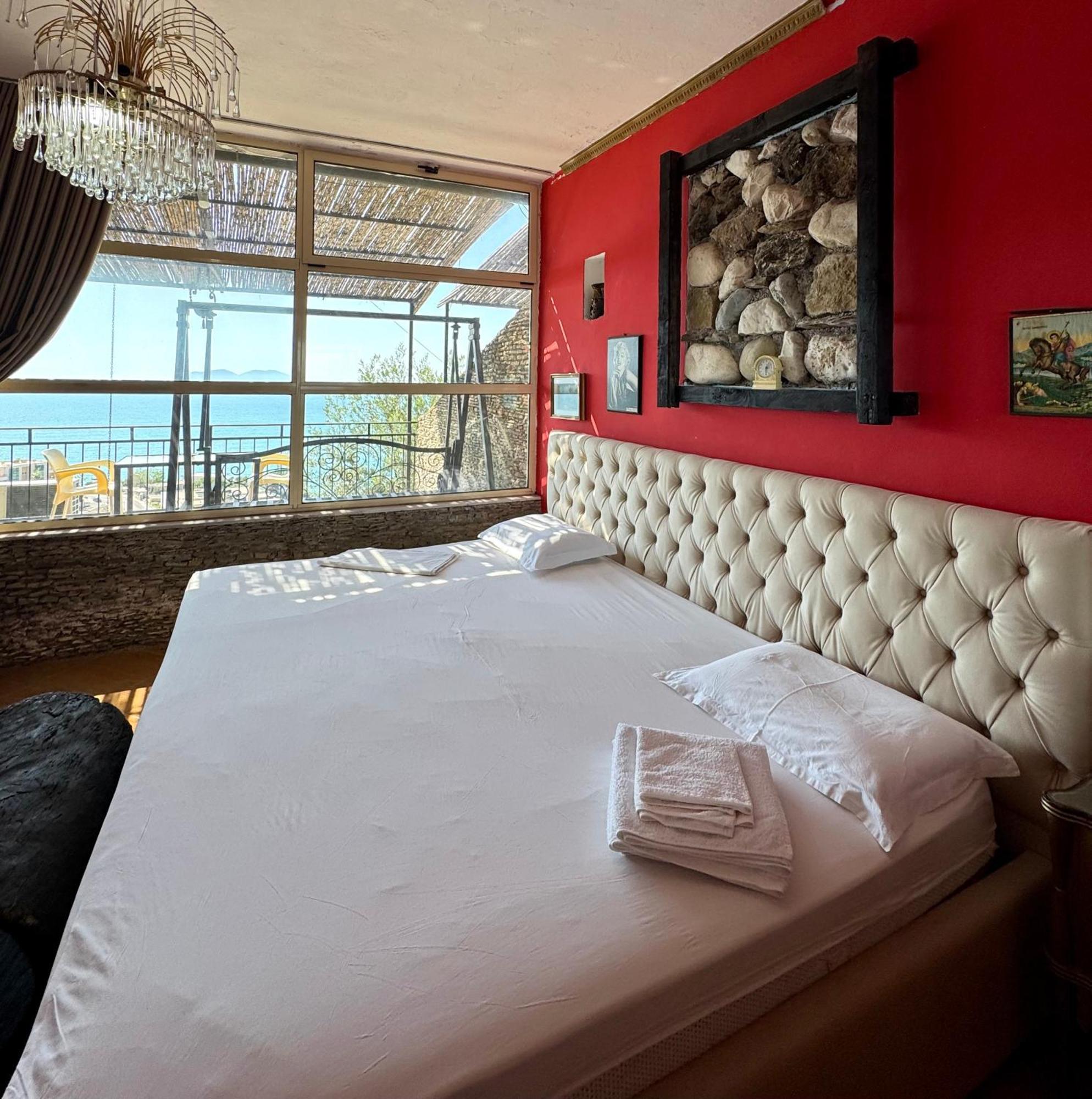 Hotel Vila "Oda E Miqve" Vlorë Eksteriør billede