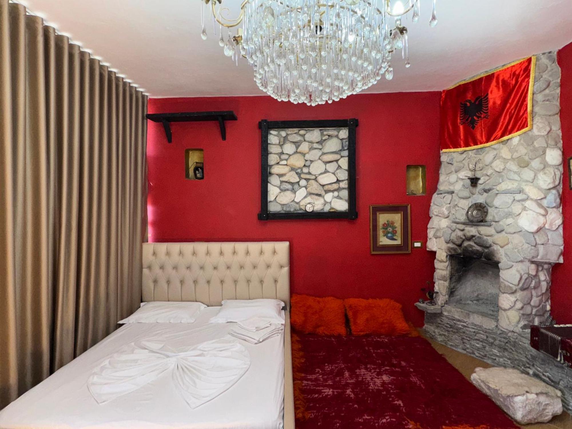 Hotel Vila "Oda E Miqve" Vlorë Eksteriør billede